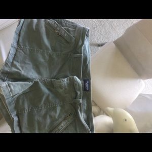 American Eagle camo shorts